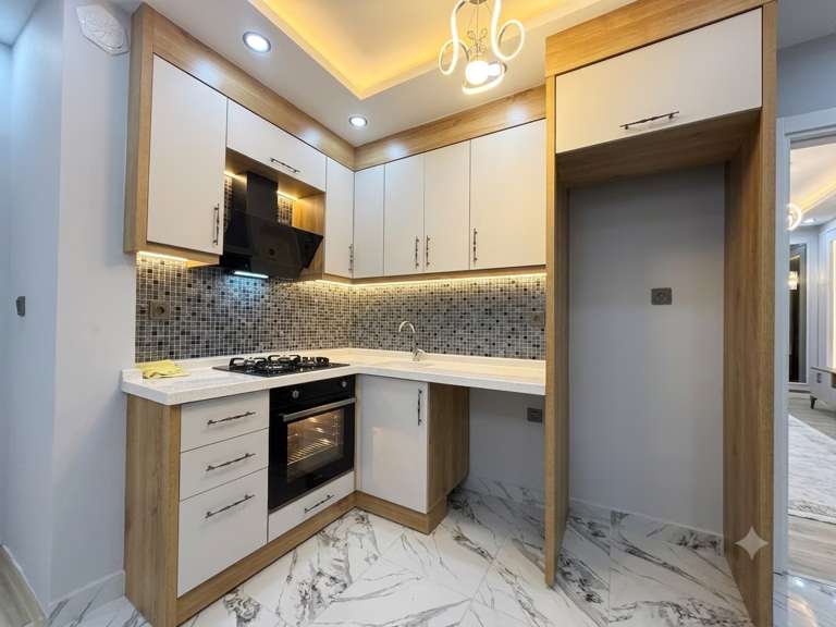 Altınoluk'ta Satılık 2+1 Daire, Denize Yakın, Giyinme Odalı