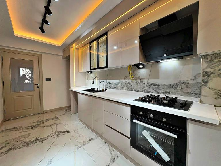 İkizçay'da Satılık 3+1 ve Daire Denize 300 Metre Balkonlu