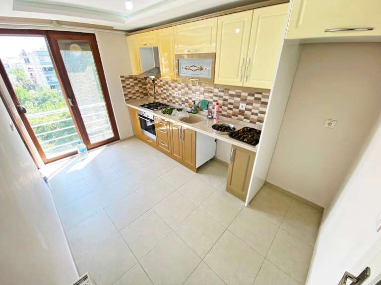 Altınkum'da Kiralık 2+1 ve Daire Denize Yakın Ebeveyn Banyolu