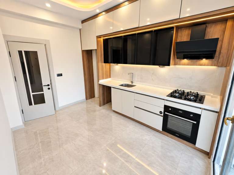 Zeytinli'de Satılık 5+1 ve Dubleks Daire Doğalgazlı