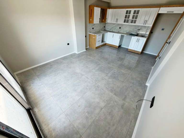 Cennetayağı'nda Satılık 3+1 ve Dubleks Daire Merkezi Konumlu