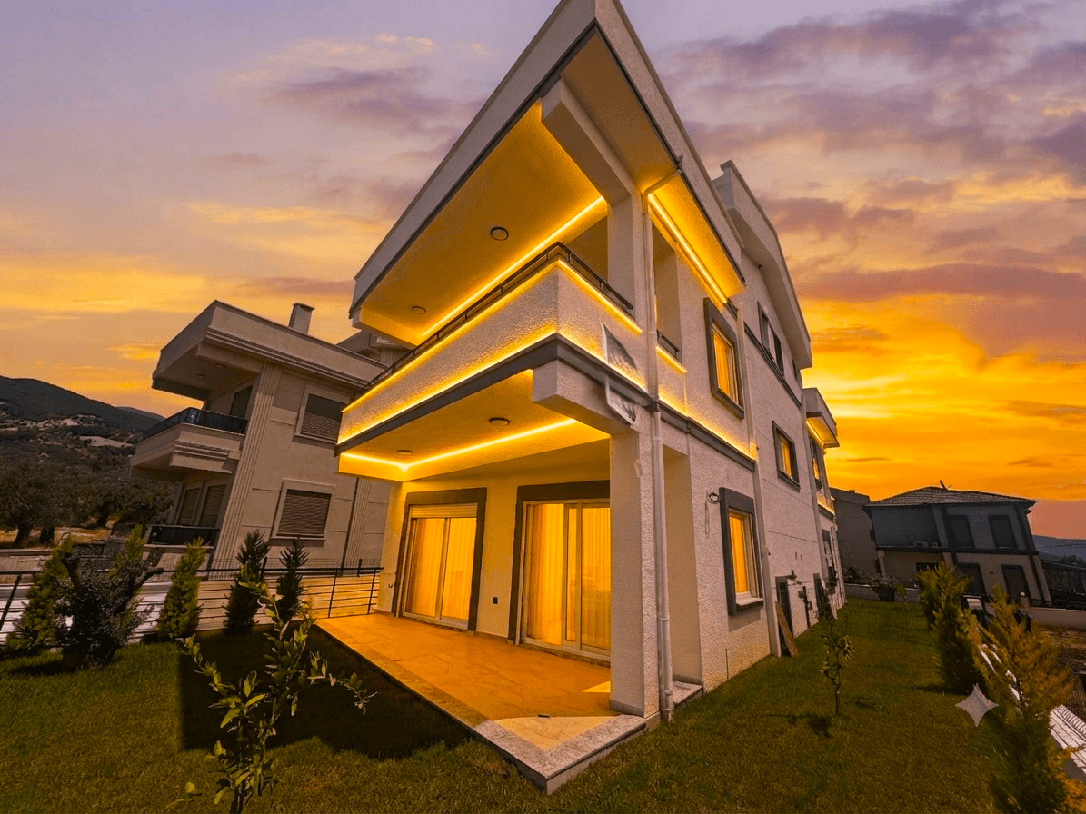 Satılık Müstakil Ev, Doğa Manzaralı, Teraslı, Akıllı Evli 3+1 Villa