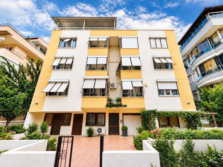 İkizçay'da Satılık 2+1 ve Daire Ara Kat Doğalgazlı Balkonlu