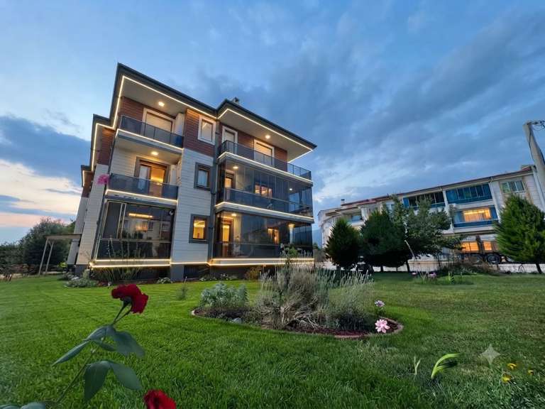 Appartement 2+1 · Akçay