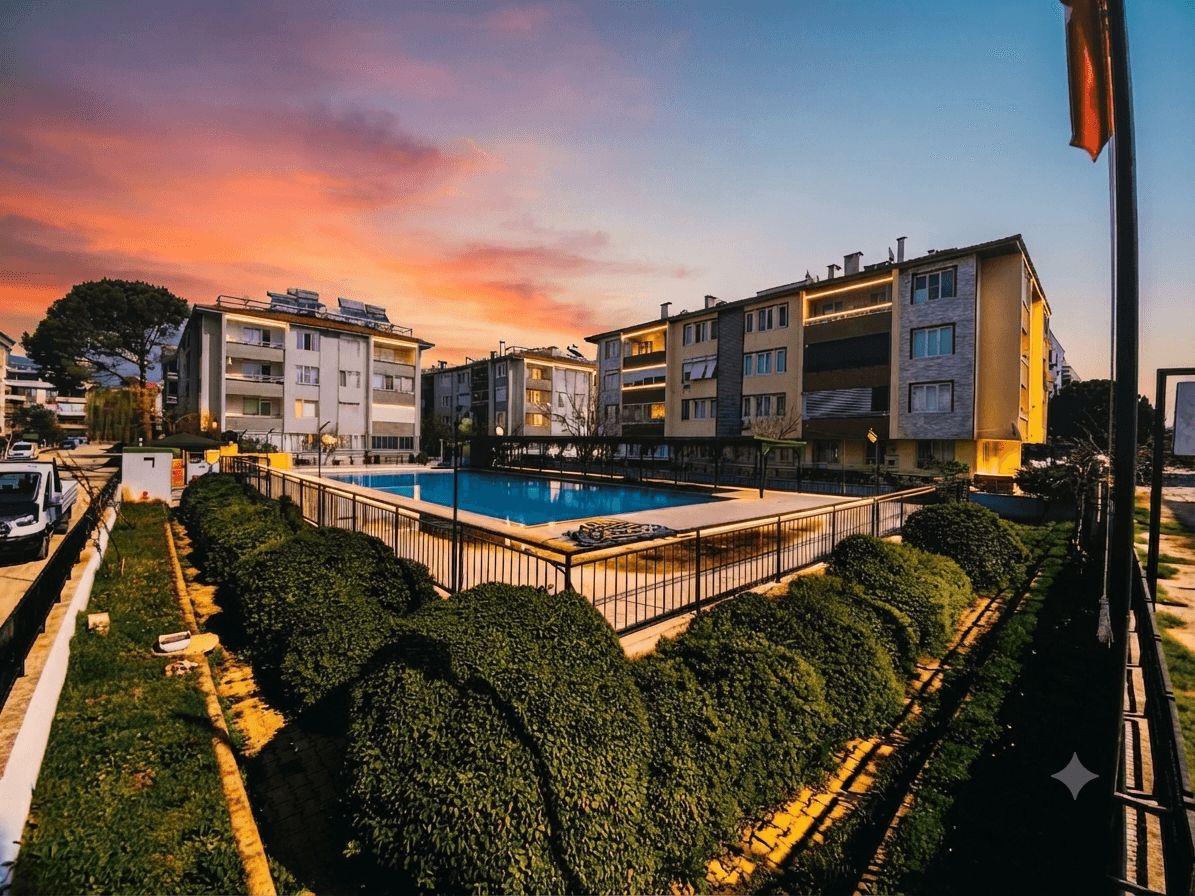 Altınkum'da Satılık 3+1 Daire, Denize Yakın, Çift Balkonlu